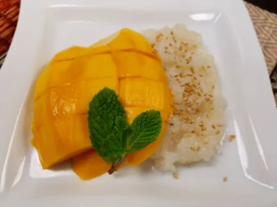 Mango sticky rice
