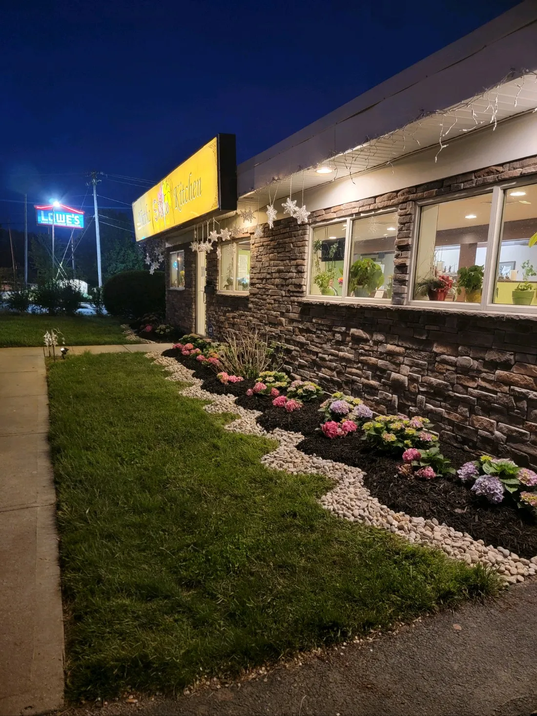 The Nittha Siam Kitchen storefront on Alexandria Pike